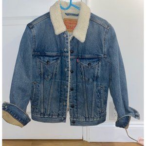 LEVIS SHERPA LINED DENIM JACKET